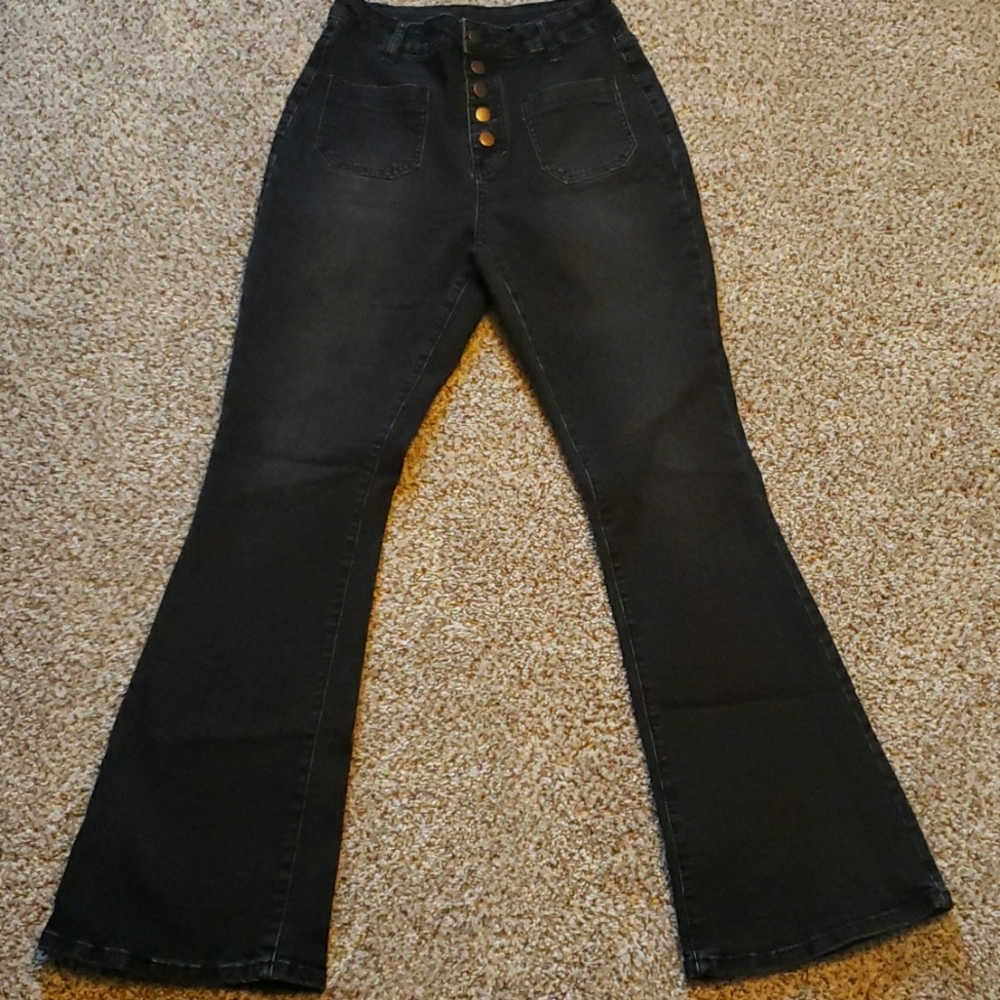 Flamingo Black Jeans. 90's Vintage Button Fly. High waist. FLARE. SIZE M